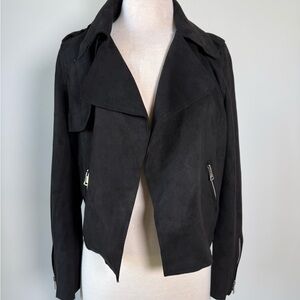 Elegant Black Leather Women's Jacket